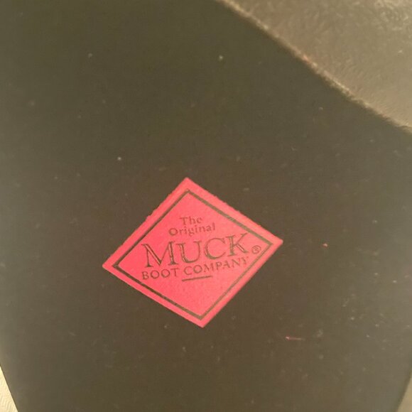 Amazon.com | Muck Women Muck Boots Women\'s Reign Tall Pink and Black Size 6